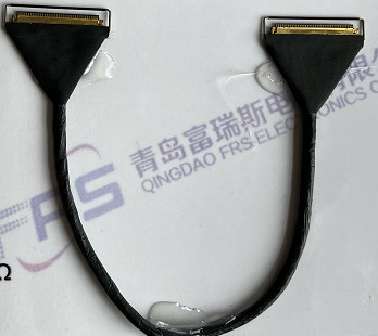 330 밀리미터 Awg40 LVDS 연결기 40은 0.5 밀리미터 전기 케이블 집회를 고정합니다