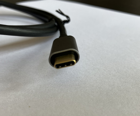 1.8m HDMI 배선 장비 USB 4 240w 탄력적 하드미 커버 버클형